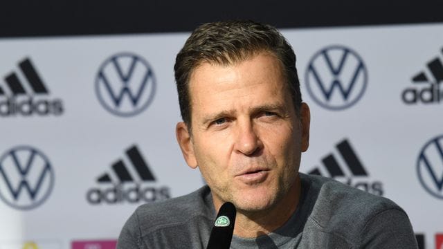 Oliver Bierhoff nahm auf der Pressekonferenz der Nationalmannschaft Stellung.