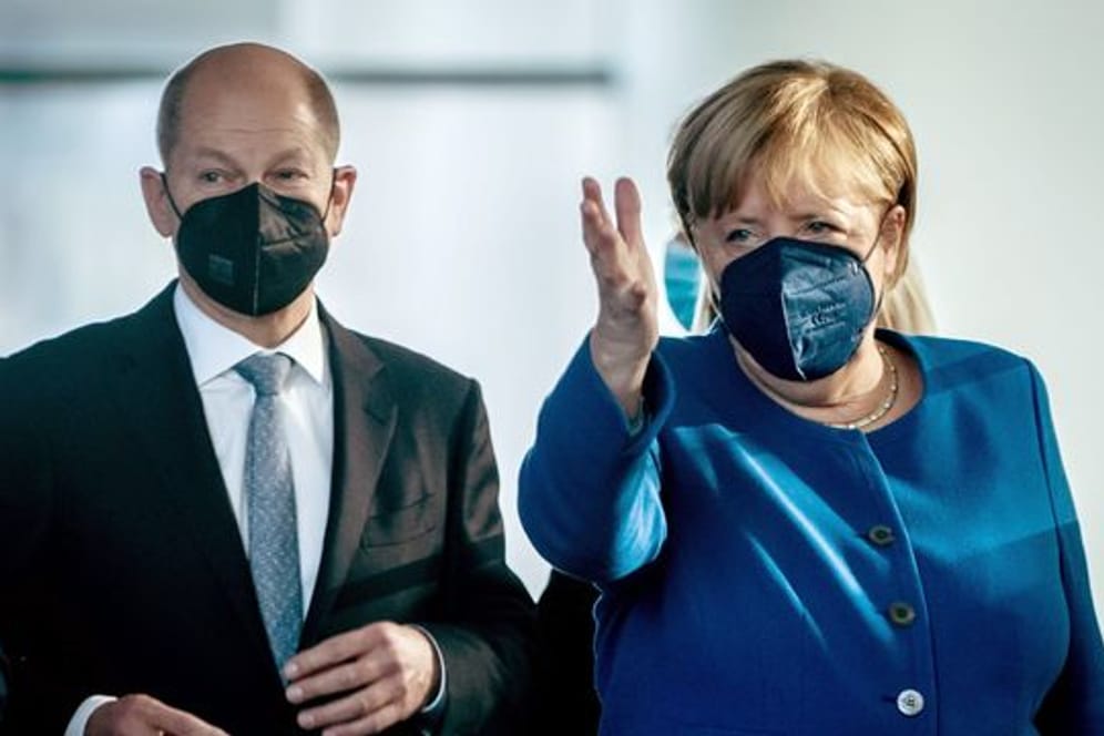 "Das Coronavirus nimmt keine Rücksicht darauf, ob wir gerade eine geschäftsführende Regierung haben, ob wir gerade Koalitionsverhandlungen haben": Angela Merkel.