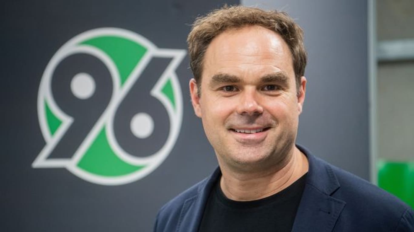 Robert Schäfer, Geschäftsführer der Hannover 96 Sales & Service GmbH & Co.