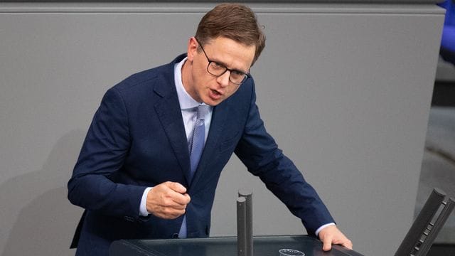 Paderborns Vize-Präsident Carsten Linnemann sitzt für die CDU auch im Deutschen Bundestag.