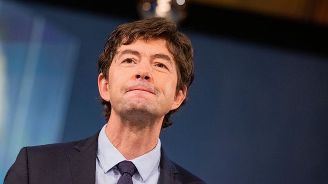 "Die Delta-Variante hat leider die Eigenschaft, sich trotz der Impfung zu verbreiten": Christian Drosten. "Die Delta-Variante hat leider die Eigenschaft, sich trotz der Impfung zu verbreiten": Christian Drosten.
