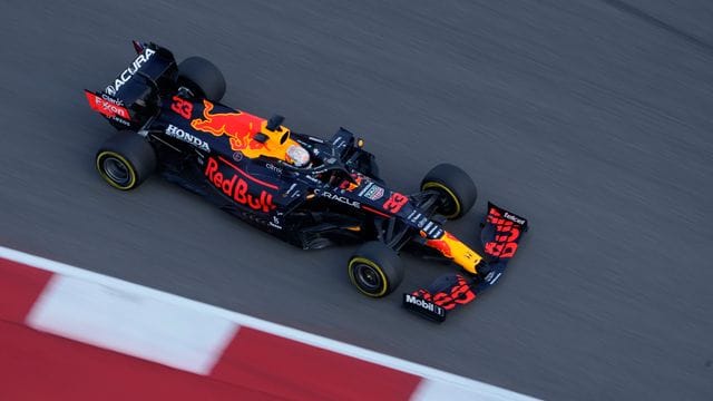 Würde die 33 an seinem Rennwagen bei einem Sieg der Formel-1-Weltmeisterschaft für die 1 tauschen: Max Verstappen vom Team Red Bull.