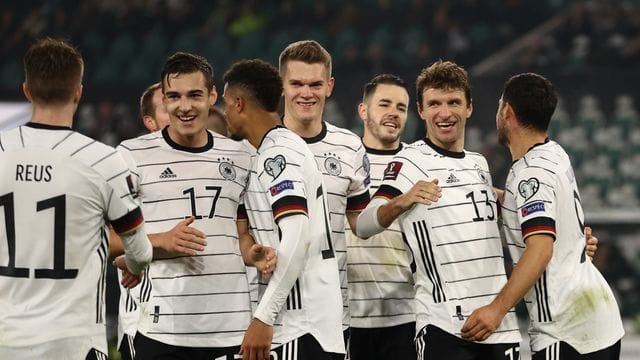 Die DFB-Spieler machten in Wolfsburg sowohl ihren Trainer als auch die Fans zufrieden.