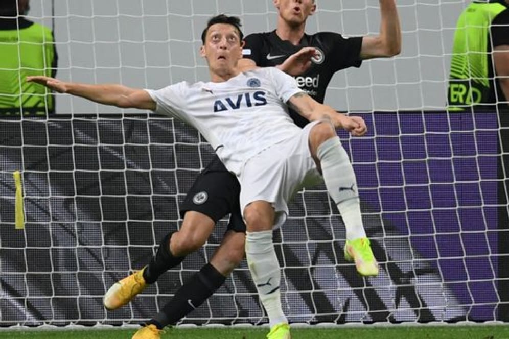 Steht bei Fenerbahçe Istanbul in der Kritik: Mesut Özil.