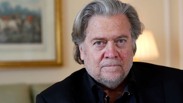 Steve Bannon, ehemaliger Chefstratege des Weißen Hauses, während eines Interviews mit der Associated Press. Steve Bannon, ehemaliger Chefstratege des Weißen Hauses, während eines Interviews mit der Associated Press.