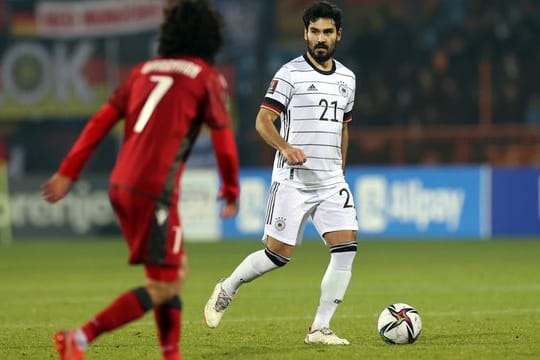 Ilkay Gündogan (r) war die Schaltstelle im deutschen Spiel gegen Armenien.