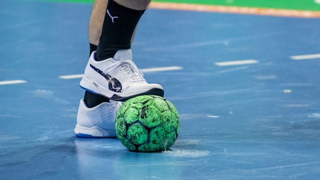 Handball-Zweitligist ThSV Eisenach muss seine Corona-Zwangspause verlängern.