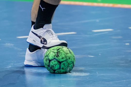 Handball-Zweitligist ThSV Eisenach muss seine Corona-Zwangspause verlängern.