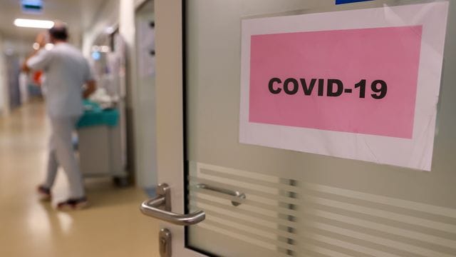 Es gibt immer weniger freie Intensivbetten in deutschen Kliniken. Es gibt immer weniger freie Intensivbetten in deutschen Kliniken.