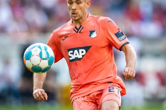 Hoffenheims Andrej Kramaric hat sich beim Länderspiel Kroatiens gegen Russland eine Kopfverletzung zugezogen.
