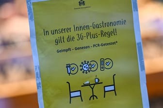 Wie Gaststätten in Zukunft ihre Gäste kontrollieren dürfen, liegt nach dem neuen Beschluss des Bundestages, in den Händen der Länder.