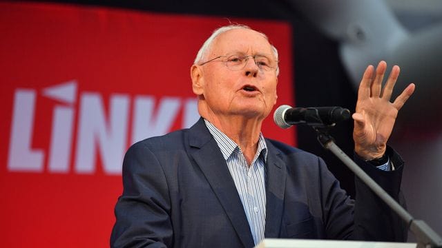 Oskar Lafontaine (Die Linke) bei einer Veranstaltung. Oskar Lafontaine (Die Linke) bei einer Veranstaltung.