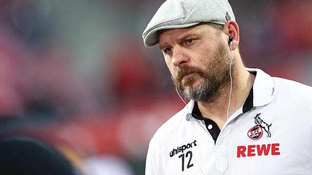 Hat nach eigenen Worten sogar schon die Booster-Impfung erhalten: Kölns Trainer Steffen Baumgart. Hat nach eigenen Worten sogar schon die Booster-Impfung erhalten: Kölns Trainer Steffen Baumgart.