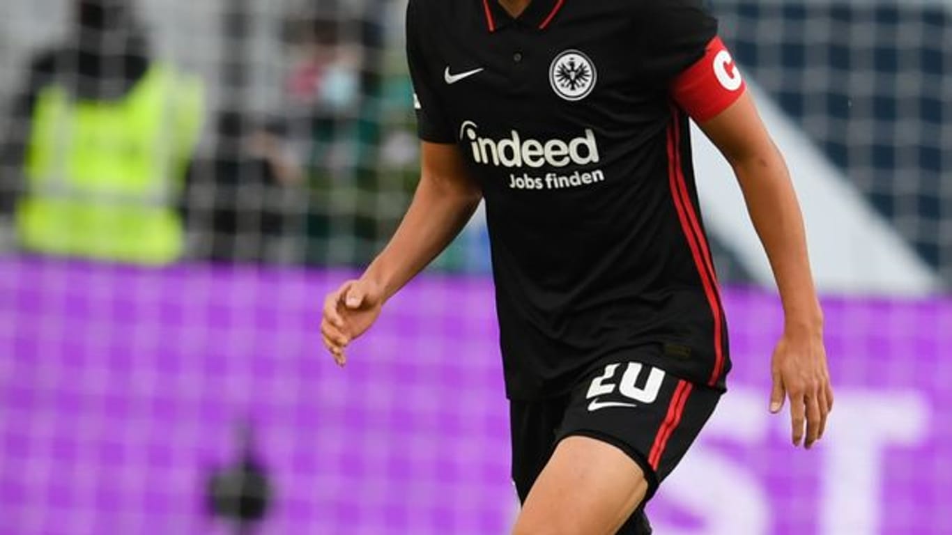 Kann sich eine weitere Saison bei Eintracht Frankfurt vorstellen: Makoto Hasebe in Aktion.