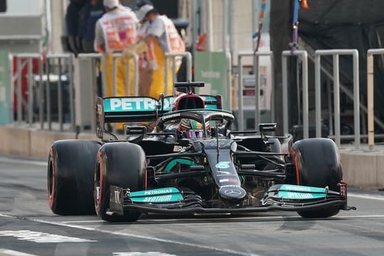 Startet in Katar von der Pole Position: Lewis Hamilton.