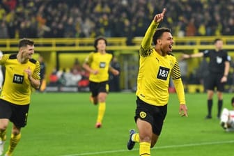 Dortmunds Stürmer Donyell Malen jubelt nach seinem Treffer zum 1:0.