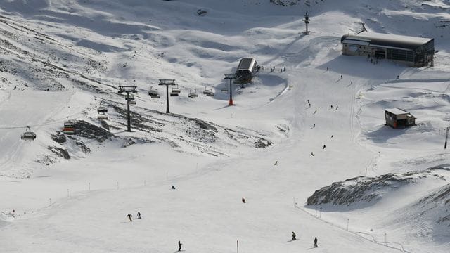 Freie Fahrt auf den Pisten am Zugspitzplatt.