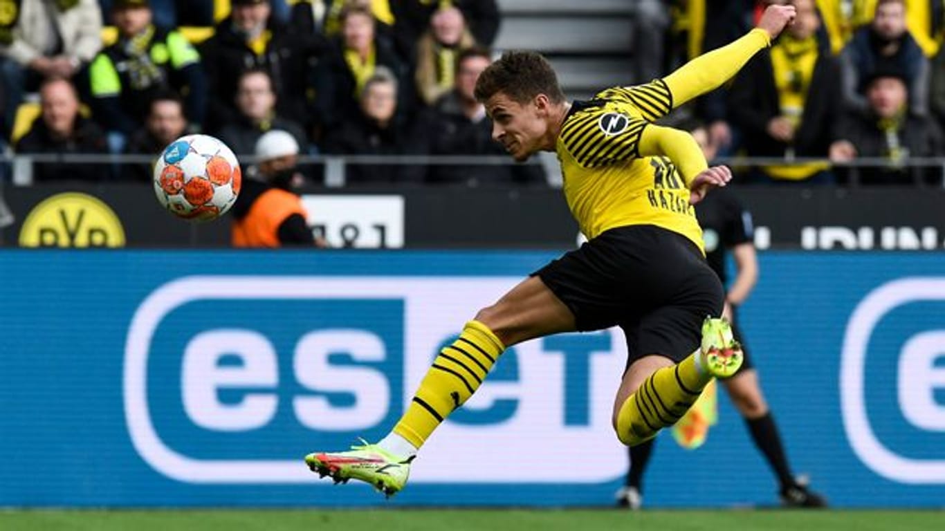 Borussias Dortmunds Offensivspieler Thorgan Hazard wird seinem Club nach einem positiven Corona-Test einige Zeit fehlen.