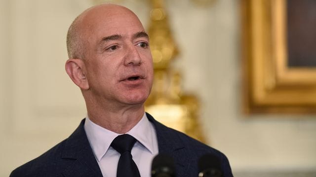 Jeff Bezos im Weißen Haus.