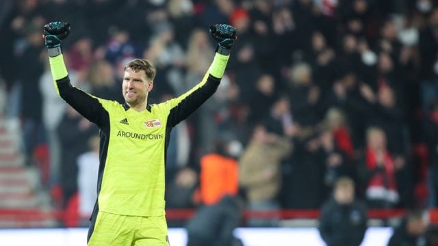 "Wir versuchen, das Beste für den Club rauszuholen": Union Berlins Torhüter Andreas Luthe. "Wir versuchen, das Beste für den Club rauszuholen": Union Berlins Torhüter Andreas Luthe.