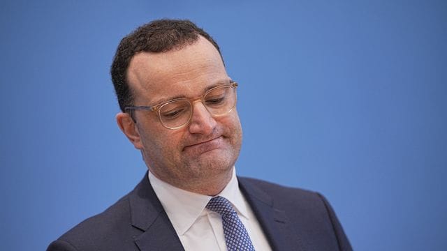 Jens Spahn will die Schließung von Kitas und Schulen unbedingt vermeiden.