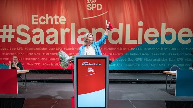 Anke Rehlinger (SPD), Wirtschaftsministerin im Saarland, wurde von den Delegierten auf Listenplatz 1 für die saarländische Landtagswahl gewählt. Anke Rehlinger (SPD), Wirtschaftsministerin im Saarland, wurde von den Delegierten auf Listenplatz 1 für die saarländische Landtagswahl gewählt.