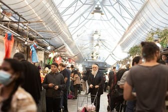 Der belebte Mahane Yehuda Markt in Jerusalem.