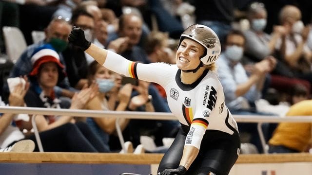 Emma Hinze führt bei den Frauen die Champions League im Bahnradsport die Sprint-Wertung an.