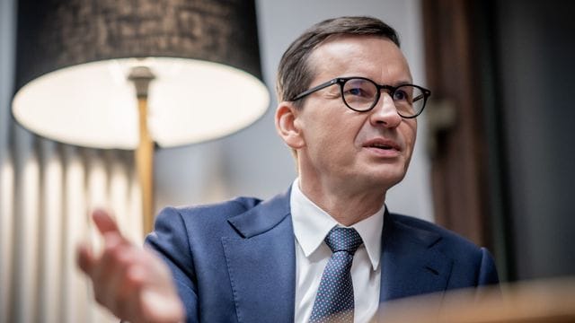 Polens Ministerpräsident Mateusz Morawiecki ist mit dem Agieren Merkels in der Belarus-Krise nicht ganz zufrieden. Polens Ministerpräsident Mateusz Morawiecki ist mit dem Agieren Merkels in der Belarus-Krise nicht ganz zufrieden.