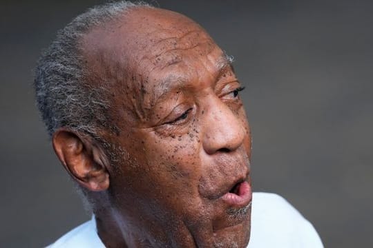 Bill Cosby vor seinem Haus in Elkins Park.