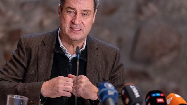 Will im Fußball wieder Geisterspiele durchsetzen: Bayerns Ministerpräsident Markus Söder. Will im Fußball wieder Geisterspiele durchsetzen: Bayerns Ministerpräsident Markus Söder.