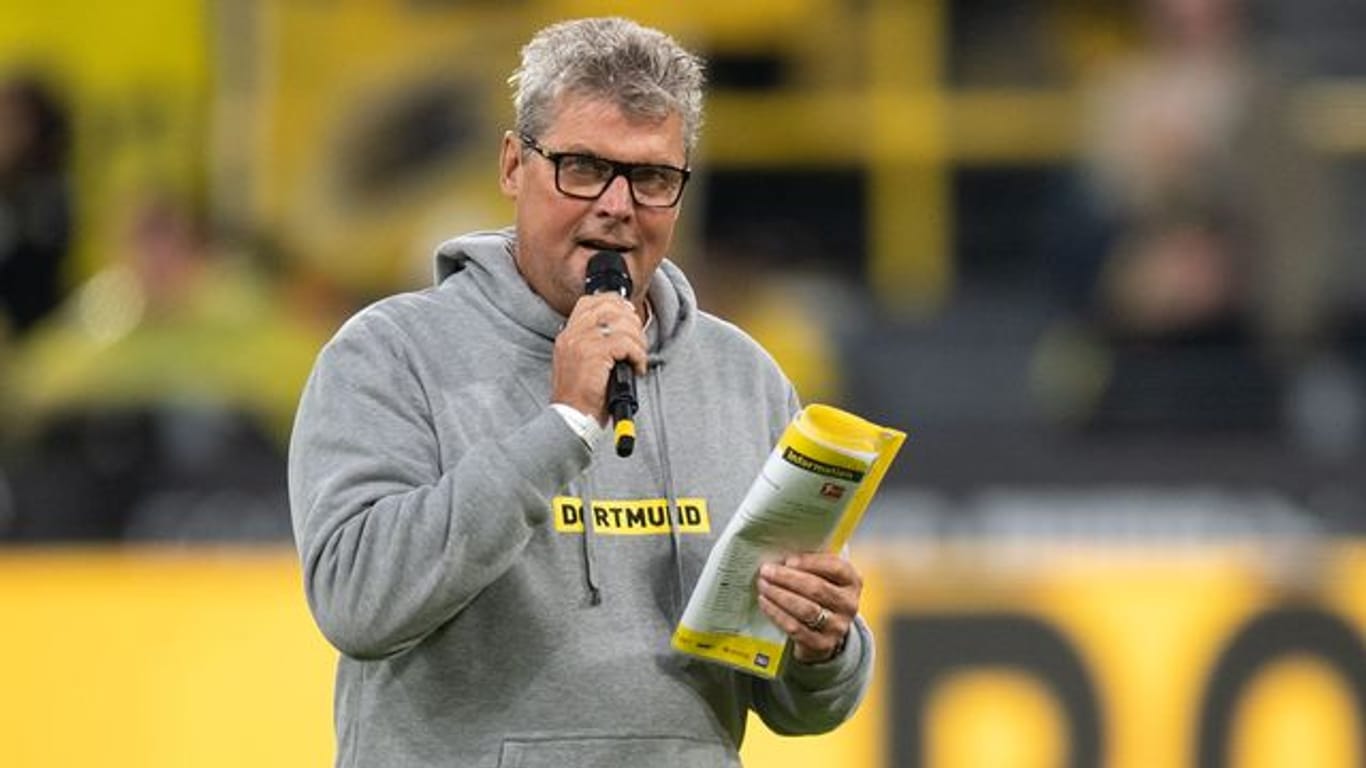 Norbert Dickel kritisierte das Verhalten von Bayern-Stürmer Robert Lewandowski auf dem Fußballfeld.