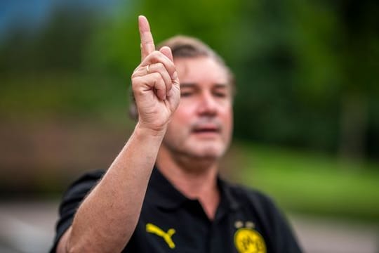 Will mit dem BVB auf Platz eins: Sportdirektor Michael Zorc.