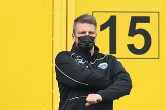 Hat sich bis dato noch nicht gegen Corona impfen lassen: Paderborn-Coach Lukas Kwasniok.
