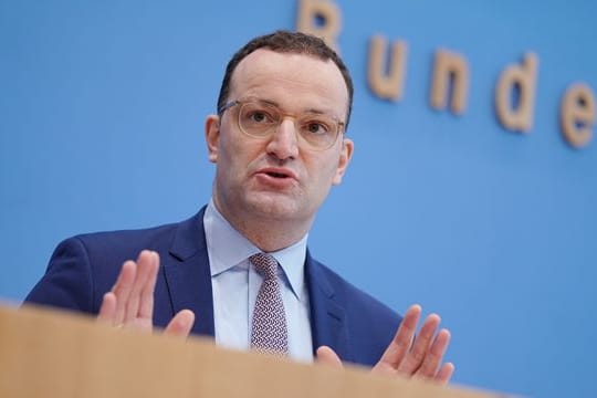 Der geschäftsführende Gesundheitsminister Jens Spahn spricht über die Entwicklung in der Corona-Pandemie.