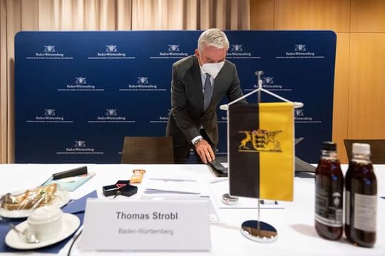 Baden-Württembergs Innenminister Thomas Strobl leitet die Konferenz in Stuttgart.