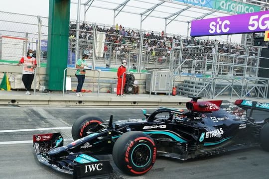 Fuhr Tagesbestzeit in Dschidda: Lewis Hamilton vom Team Mercedes.