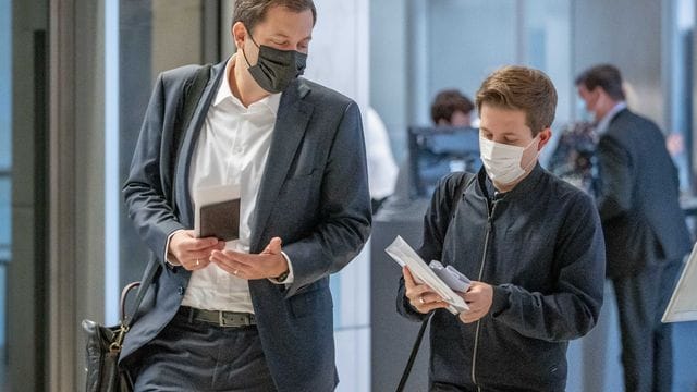 SPD-Generalsekretär Lars Klingbeil (l) und sein mutmaßlicher Nachfolger Kevin Kühnert. SPD-Generalsekretär Lars Klingbeil (l) und sein mutmaßlicher Nachfolger Kevin Kühnert.