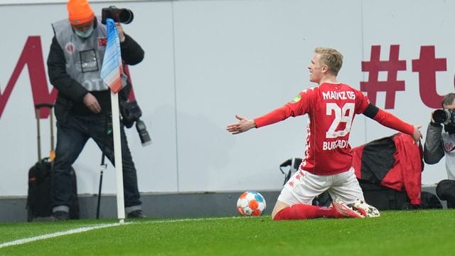 Hat weiter einen Lauf: Mainz-Torjäger Jonathan Burkardt.
