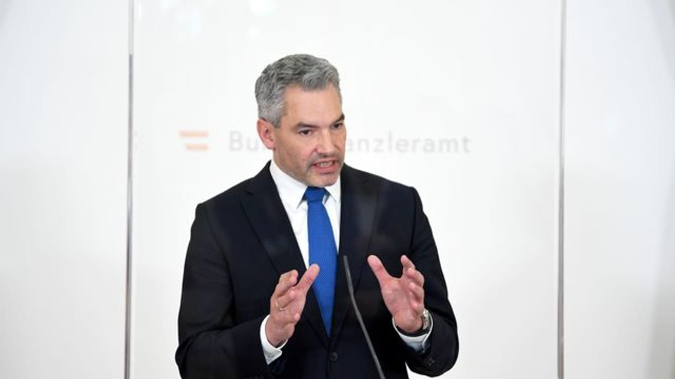 Karl Nehammer (ÖVP) ist der neue Bundeskanzler von Österreich.