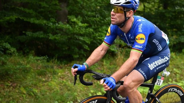 Sprinter Mark Cavendish hängt noch ein Jahr bei seinem Team dran.