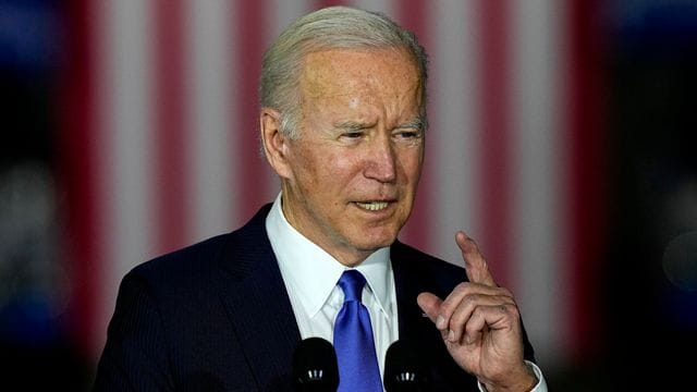 US-Präsident Joe Biden hält eine Rede über Infrastruktur.