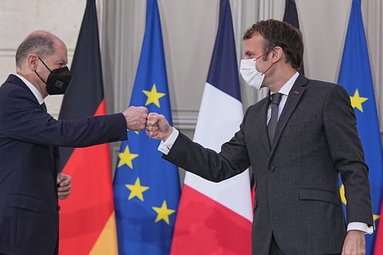 Bundeskanzler Olaf Scholz und Frankreichs Präsident Emmanuel Macron.