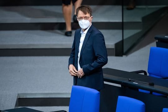 Karl Lauterbach setzt auf Bußgelder zur Durchsetzung einer möglichen allgemeinen Impfpflicht.