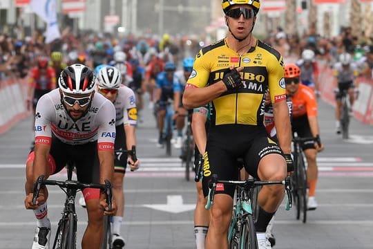 Dylan Groenewegen (r) wechselt den Rad-Rennstall.