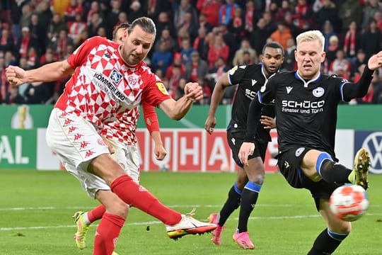 Fußball-Profi Adam Szalai fiel nach einem Autounfall zunächst aus.