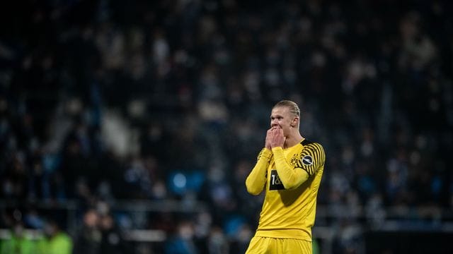 Auch BVB-Starstürmer Erling Haaland war nach den vielen vergebenen Chancen bedient. Auch BVB-Starstürmer Erling Haaland war nach den vielen vergebenen Chancen bedient.