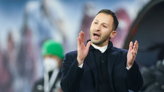 Leipzigs neuer Trainer Domenico Tedesco feierte einen klaren Sieg bei seinem Debüt.