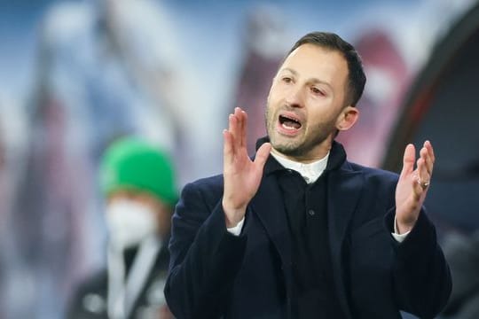 Leipzigs neuer Trainer Domenico Tedesco feierte einen klaren Sieg bei seinem Debüt.