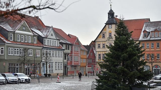 Die Corona-Inzidenz in Thüringen liegt den fünften Tag in Folge über der Marke von 1000. Die Corona-Inzidenz in Thüringen liegt den fünften Tag in Folge über der Marke von 1000.